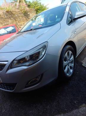 VAUXHALL ASTRA 2010 (59) at Premier Cars Barnsley Barnsley